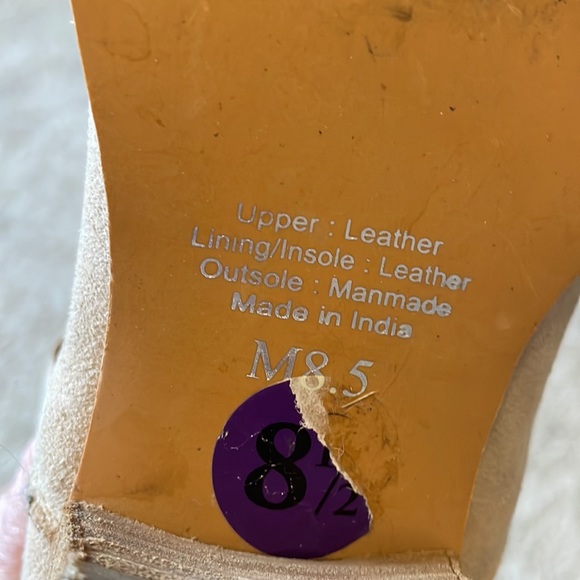 Cute leather booties - Picture 6 of 7